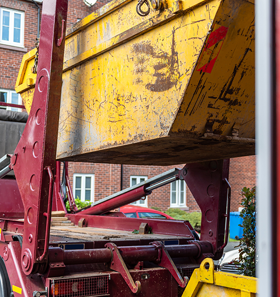 Book 8 Yard Maxi Skip Online Worksop